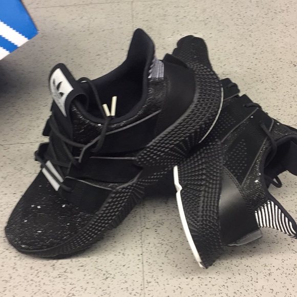 Adidas men sneakers - Picture 2 of 4